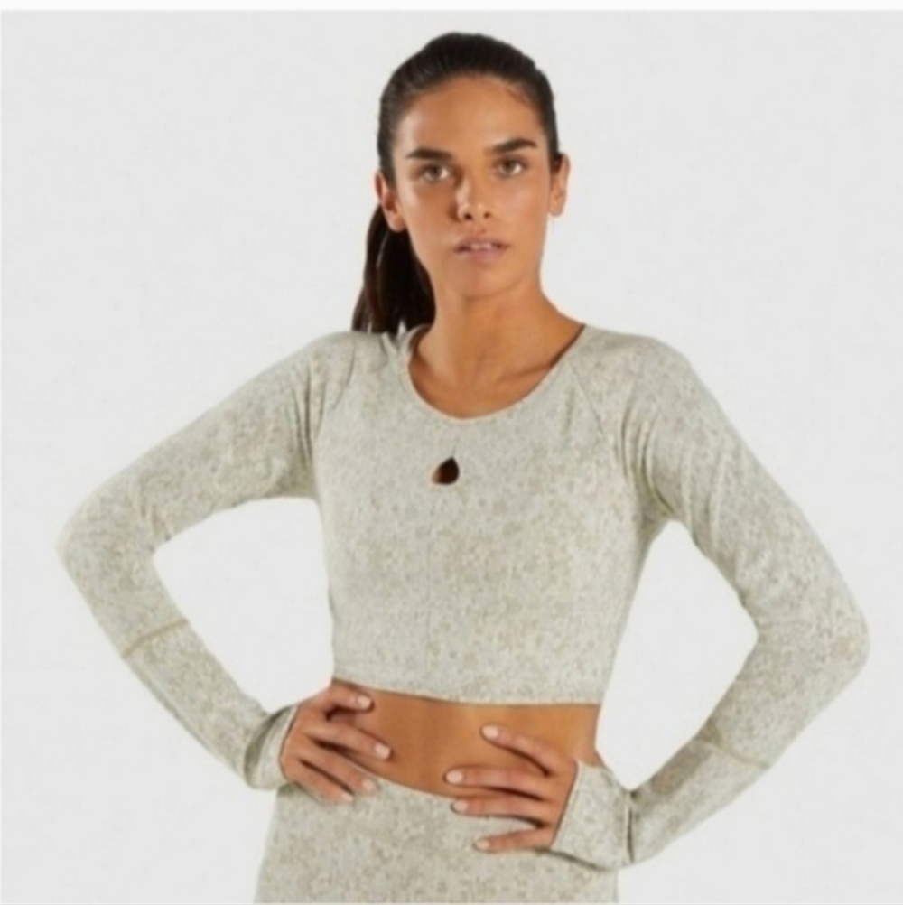 Women's Long-Sleeve Cropped Active Top - Cream Sz M